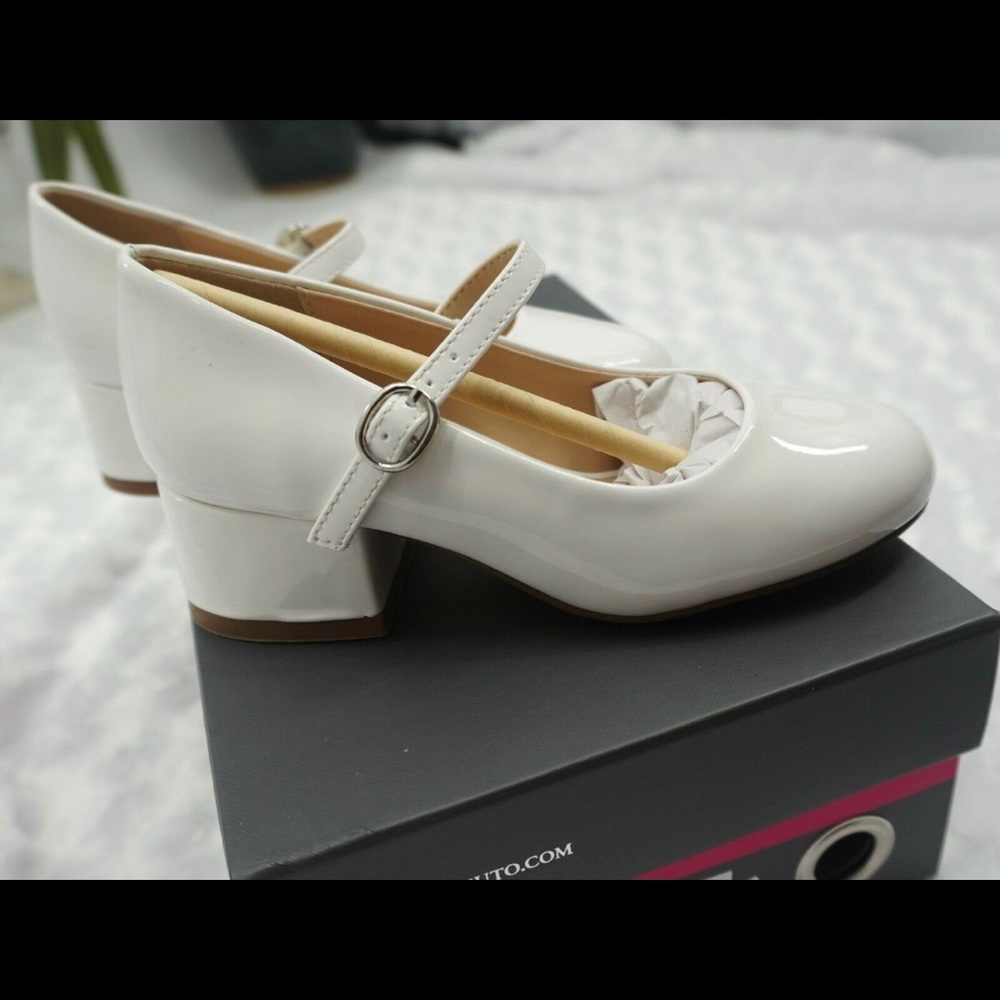 Vince Camuto kids Mary Jane